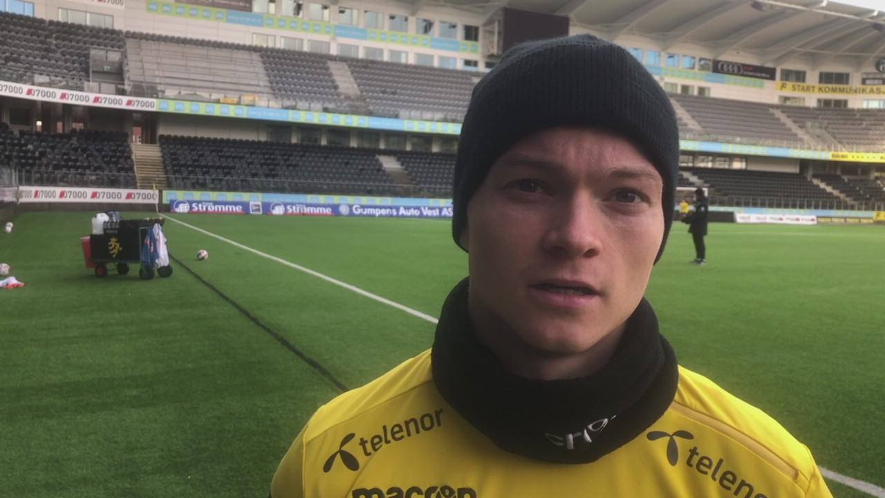 Aron Årets spiller.mp4
